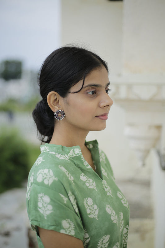 Chakrika – Timeless Hoop Earring